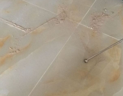 石泉瓷砖空鼓维修公司分享粘合剂选择不当在瓷砖铺贴过程中可能导致以下问题